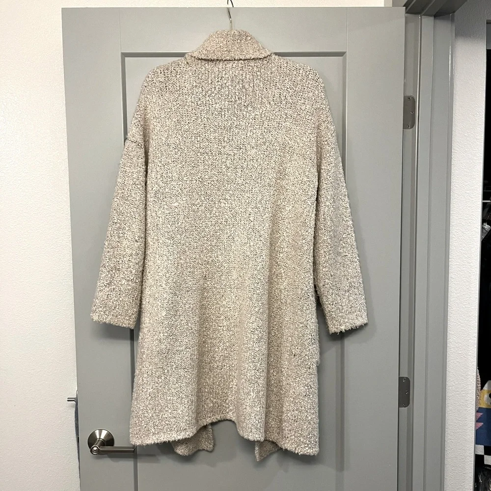 Nordstrom. Oversized grey and white coatigan. Size Small. - Picture 2 of 4